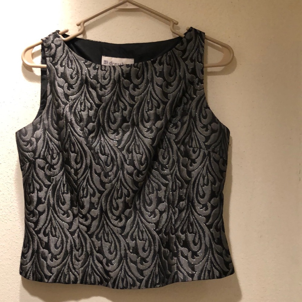 Dress Barn Black and Silver Paisley top